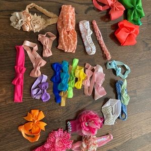 Bundle 25 boutique bows for babies or toddlers